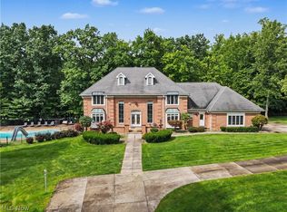 1295 Connecticut Woods Dr, Hudson, OH 44236