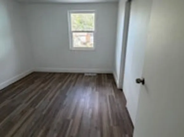 224-230 South 900 East