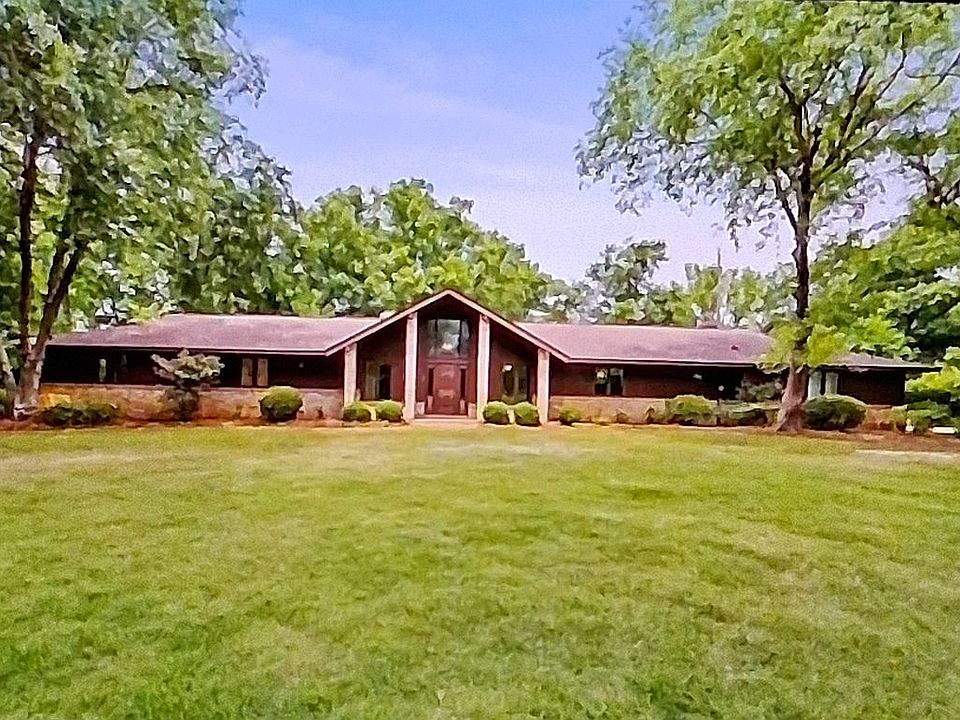 1st image of 129 Virginia Ave