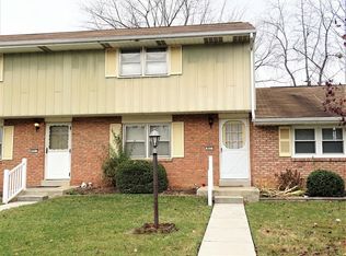 857 Londonderry Blvd, Palmyra, PA 17078