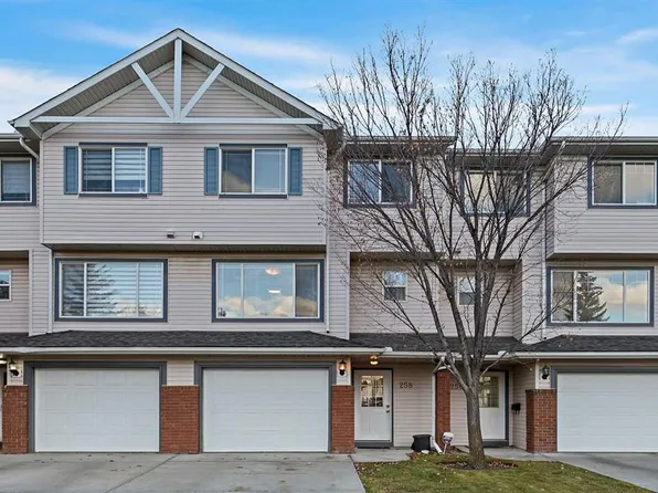 258 NE Rocky Ridge Ct NW, Calgary, AB T3G 4S8