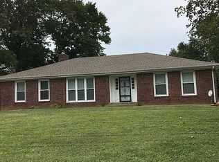 270 Twin Eagles Ln, Lebanon, KY 40033