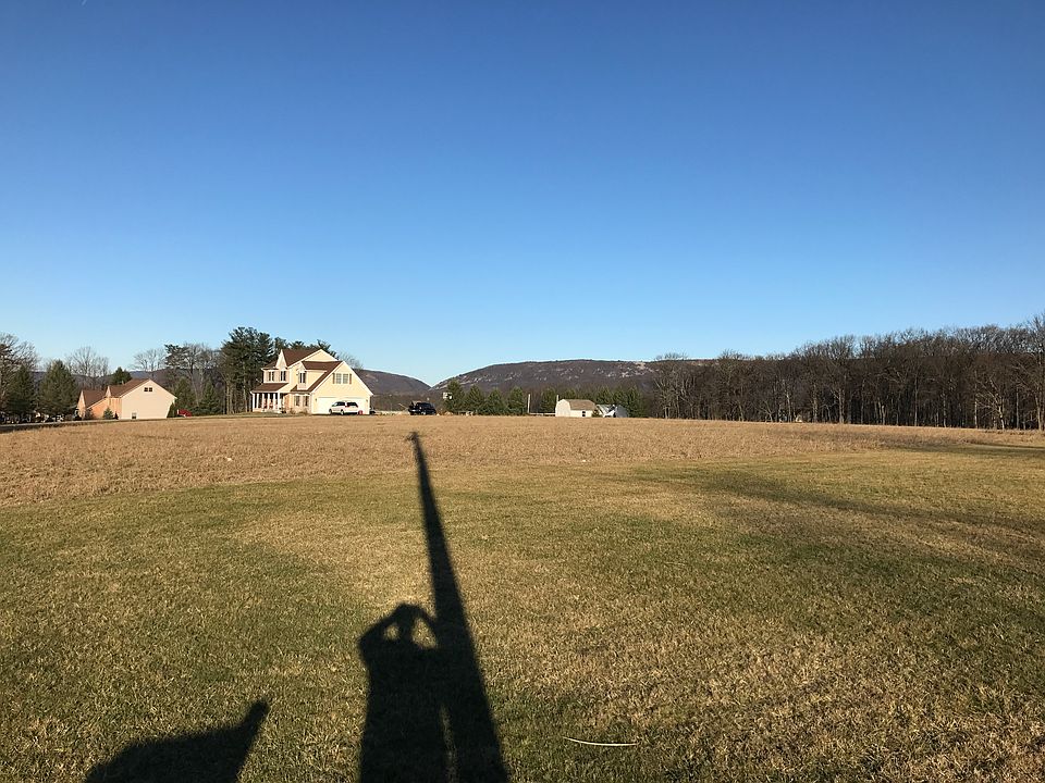 1st image of Cedar Dr