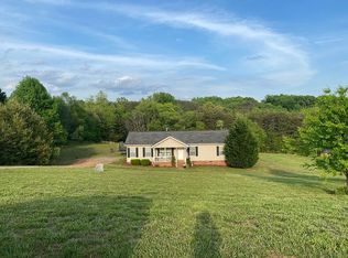 1040 Indian Trail Rd, Walnut Cove, NC 27052