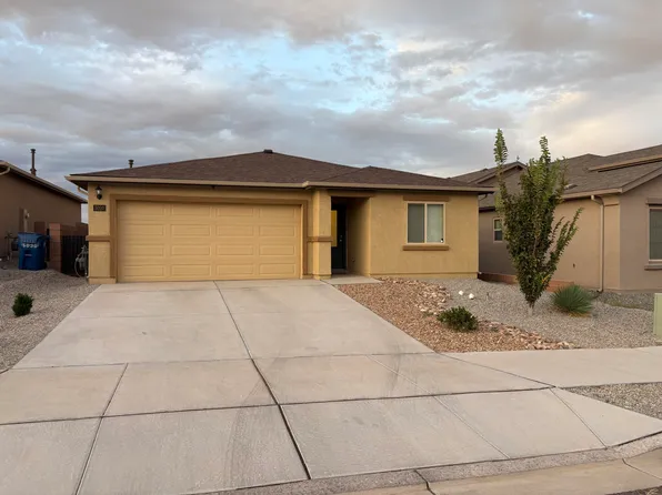 5020 Grace St SW, Los Lunas, NM 87031