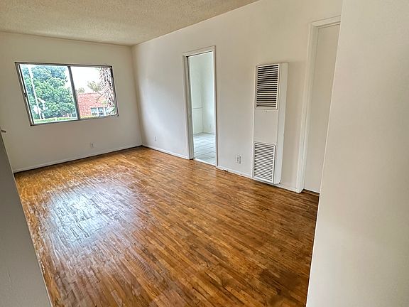 3rd image of 3355 Vinton Ave APT 8