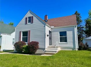 18311 Highland Dr, Maple Heights, OH 44137