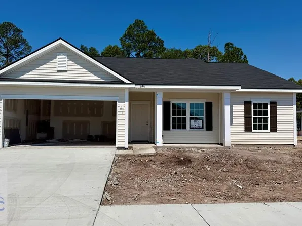 246 Juniper Dr, Hinesville, GA 31313