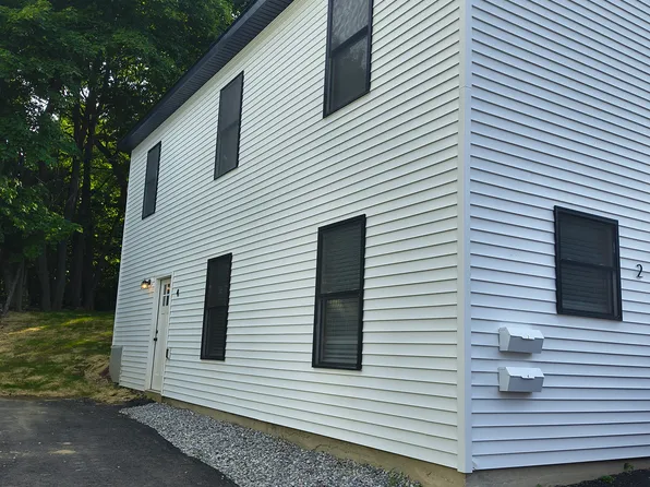 4 Highland Ave, Bangor, ME 04401
