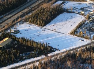 28444 Glacier Loop Rd, Chugiak, AK 99567