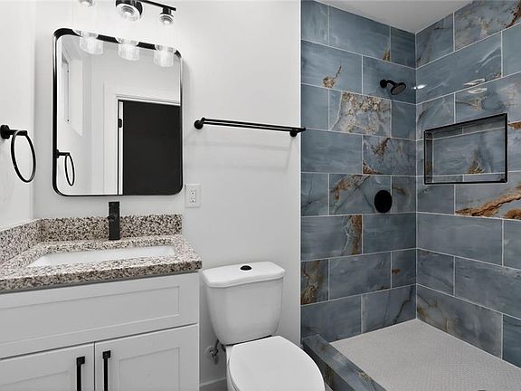 4th image of 4039 Delray Ct