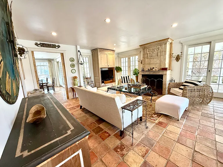 9 Brewster Rd — Photo 8