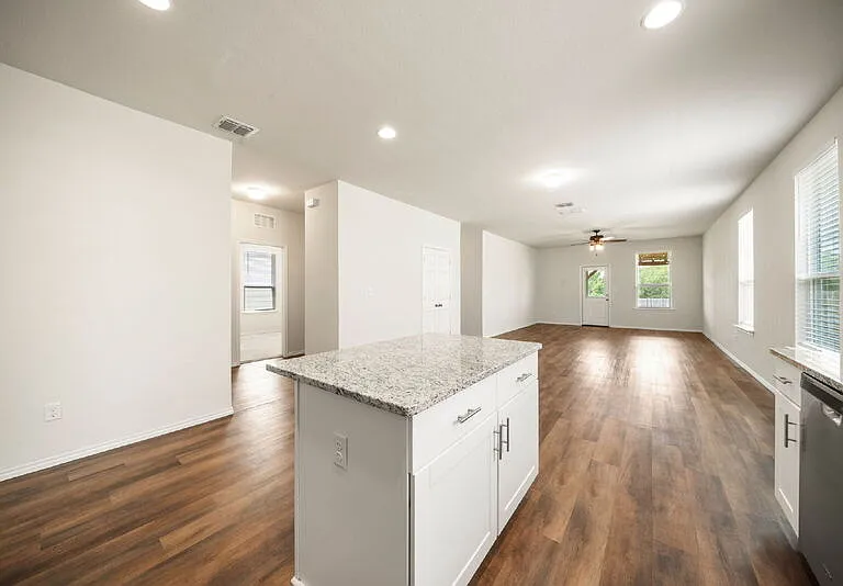 27627 Sienna Crk — Photo 11