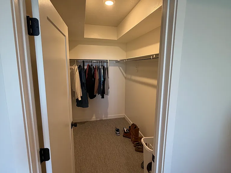 1014 W Netleaf St #B — Photo 11