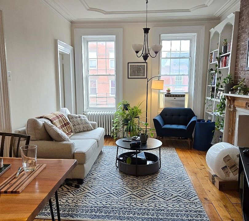 1st image of 908 Willow Ave #4