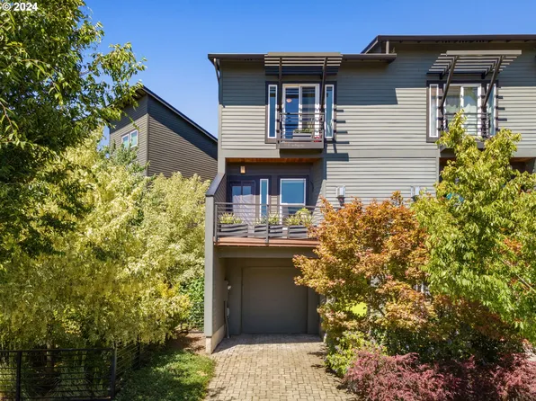 509 NE Ainsworth St, Portland, OR 97211