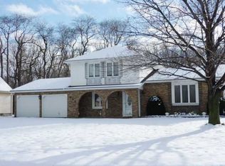 457 Marblehead Dr, Rochester, NY 14615