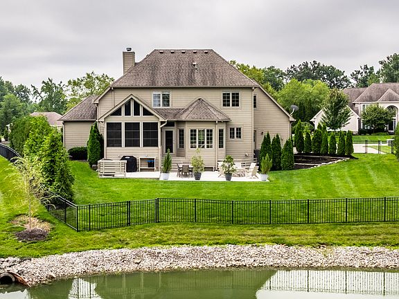 2nd image of 2422 Winfield Dr
