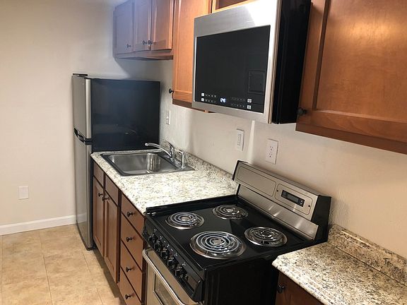 5th image of 10 Summer St Floor 3