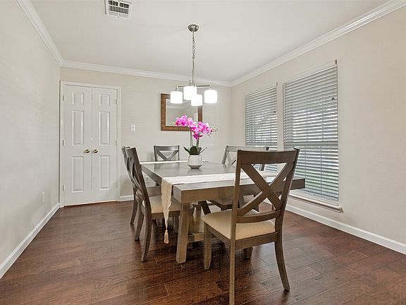 5th image of 4809 Parnell Ln