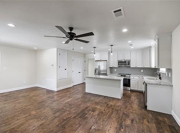 4th image of 523 W Magnolia St