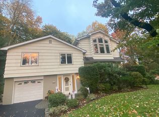 91 Greenbrook Pl, Park Ridge, NJ 07656