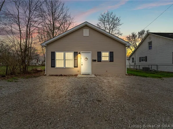 147 Paulanna Avenue, Austin, IN 47102