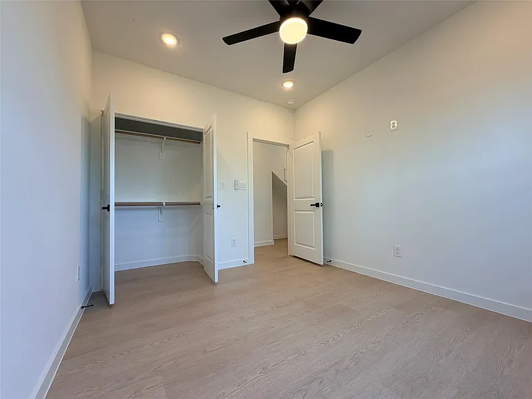 1031 N Lane Cir #B — Photo 14