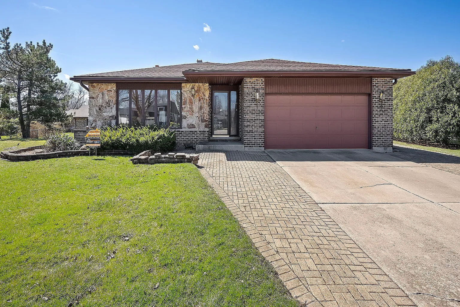 4 bed, 1.5 bath, 1598 sqft, $3,580 — Photo 1