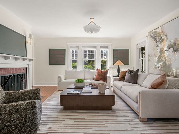 5th image of 28 Green St
