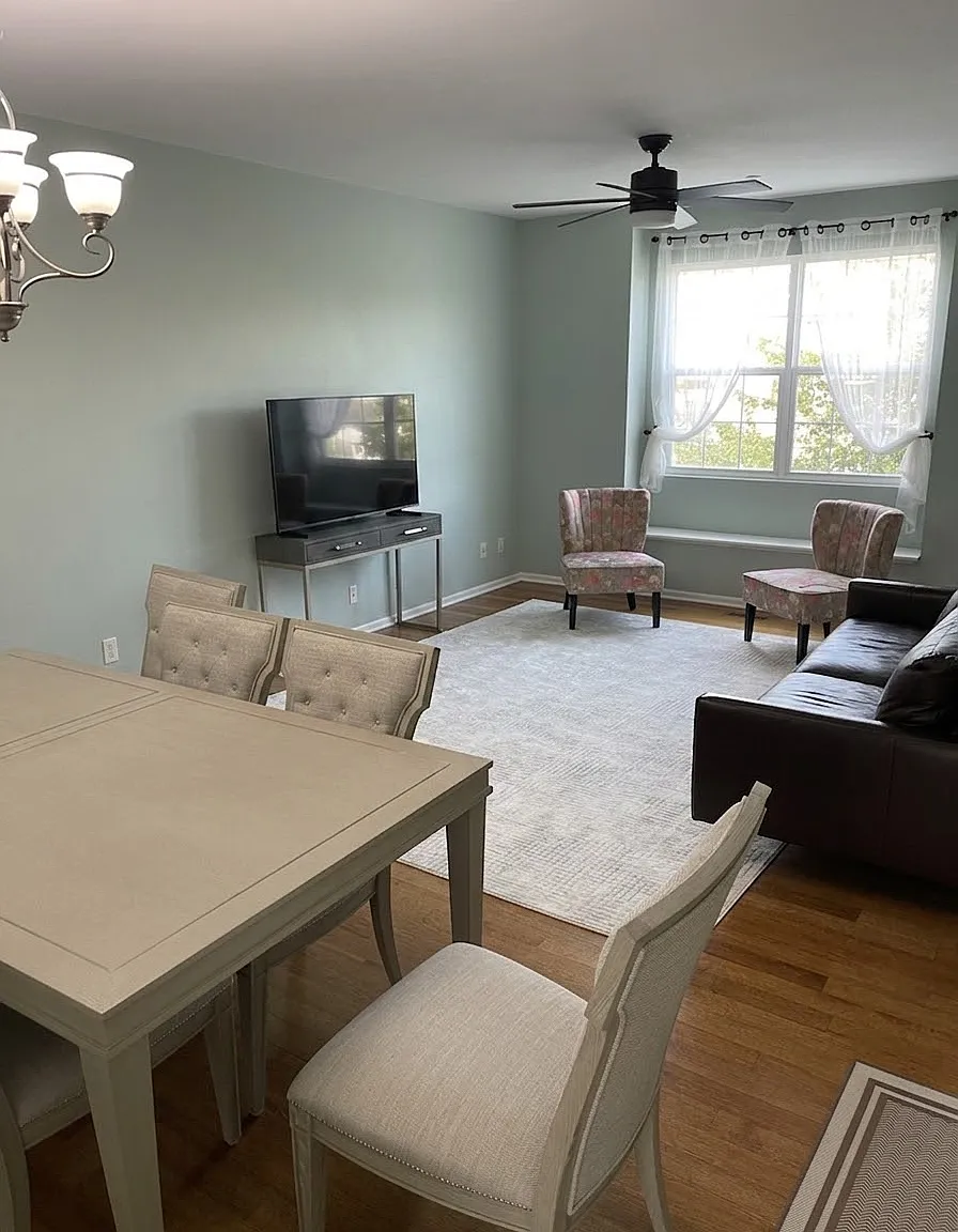3 bed, 2.5 bath, 1750 sqft, $3,200 — Photo 1