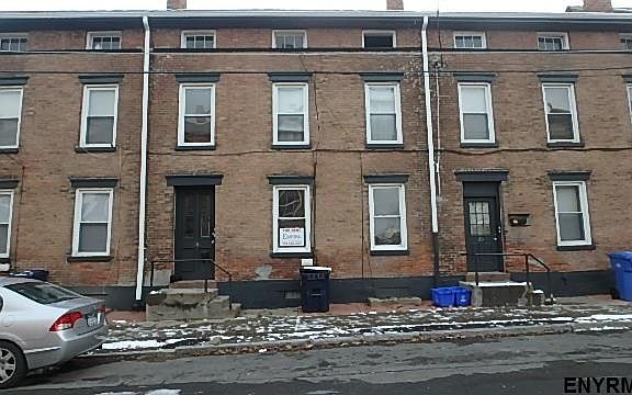 2nd image of 18 Cataract St #1
