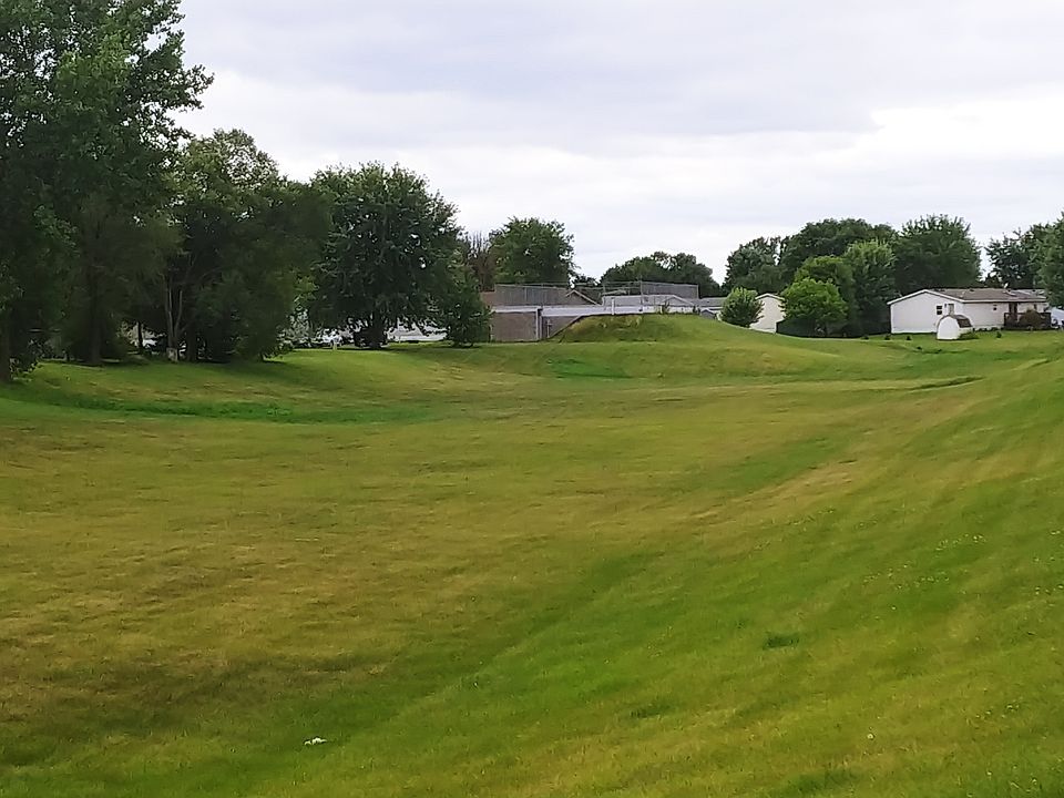 1st image of 1 Shannon Dr #8
