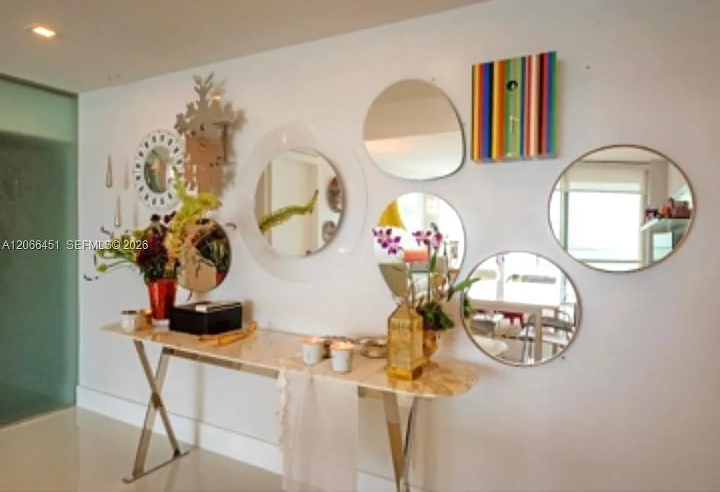 St Louis Condo — Photo 3