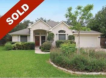 1st image of 2705 Oakwood Glen Dr