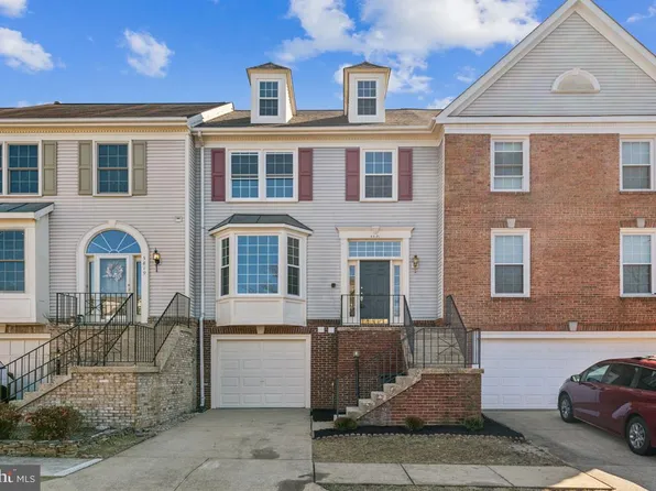 5821 Appleford Dr, Alexandria, VA 22315