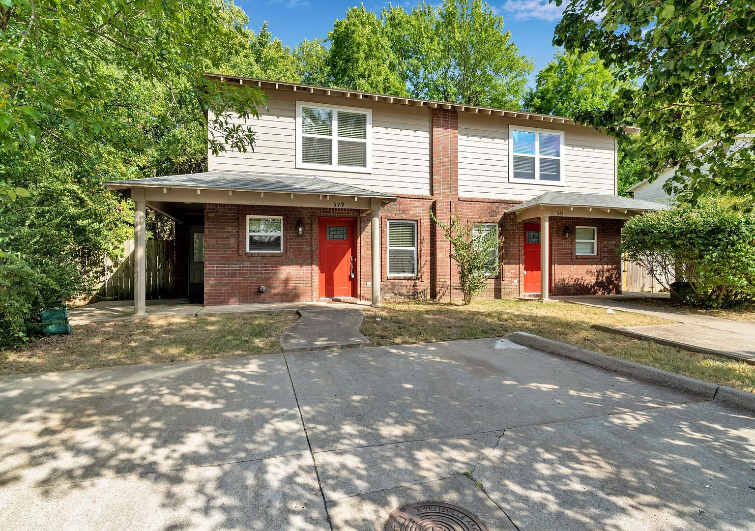 3 bed 3.5 bath Townhome — Photo 1