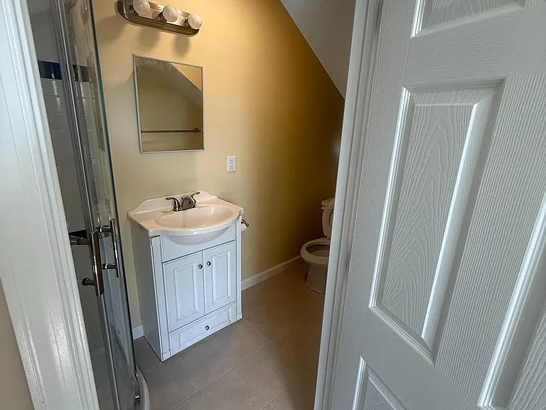 116 Robertson Ave — Photo 6