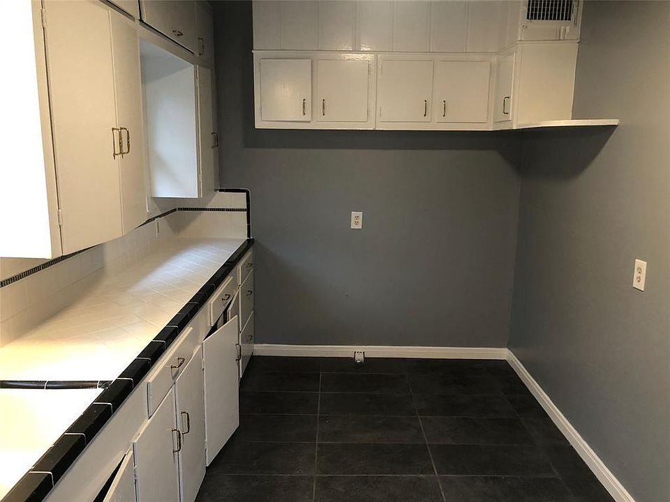 1st image of 707 1/2 Avondale Ave