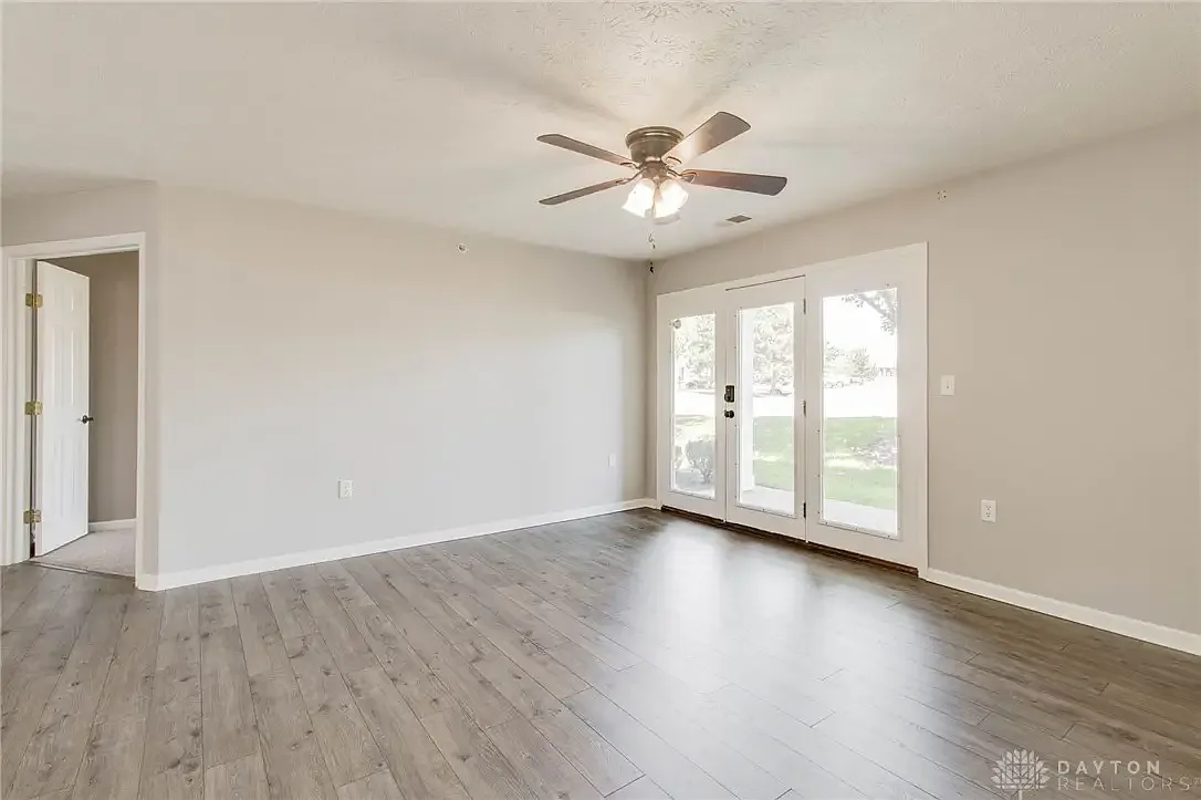 3 bed, 1460 sqft, $1,850 — Photo 1