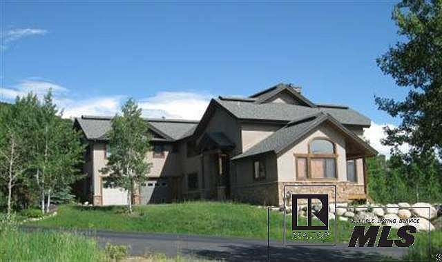 1st image of 470 Huckleberry Ln