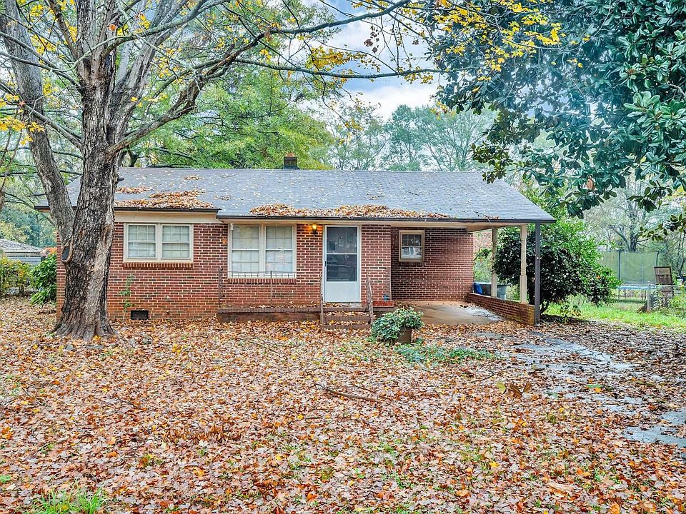 1st image of 6 Tawba Ln