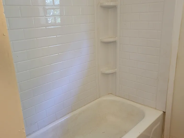 420 Crout Rd #B — Photo 6