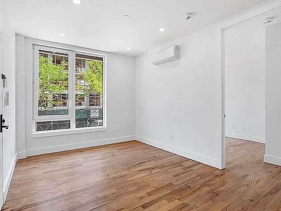 4th image of 2138 Bedford Ave #1A