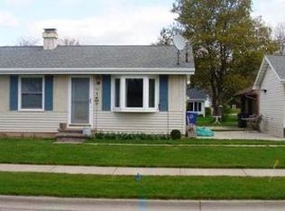 102 Fillmore St, Kaukauna, WI 54130