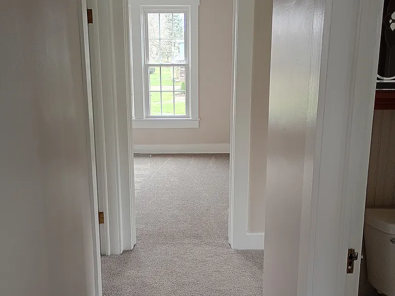 501 W Main St — Photo 10