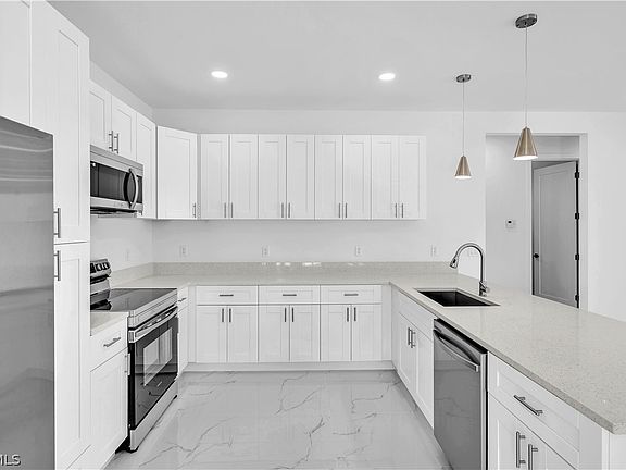 5th image of 1180 Vernon Ave