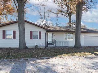 48 Regal Dr, Aviston, IL 62216