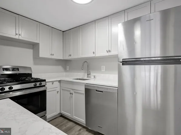 3100 S Manchester St APT 229, Falls Church, VA 22044