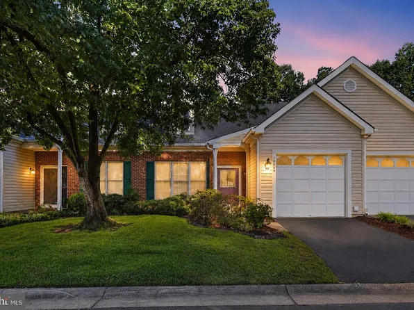 10004 Sand Wedge Ct, Fredericksburg, VA 22408
